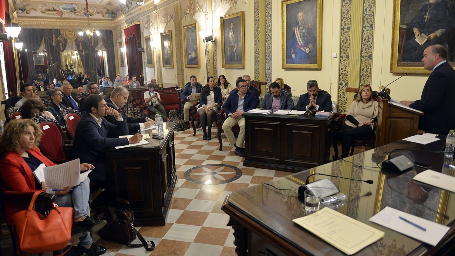 Antequera celebra por primera vez en la historia de su vida democrática un Debate sobre el Estado de la Ciudad