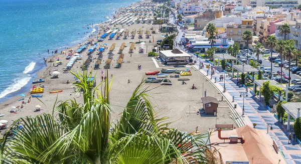 Convocadas 22 plazas para trabajar de auxiliar de playas en Torremolinos