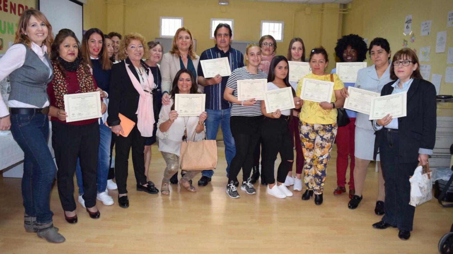 La Junta interviene con un programa de acción social en la zona de Cruz Verde