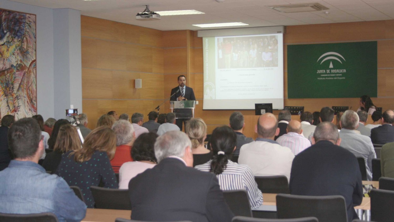 La Junta presenta la Ley del Deporte a más de 60 entidades y colectivos en Málaga