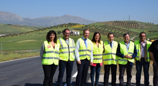 La Junta invierte 540.000 en la mejora de la carretera A-343 que une Antequera y Zalea