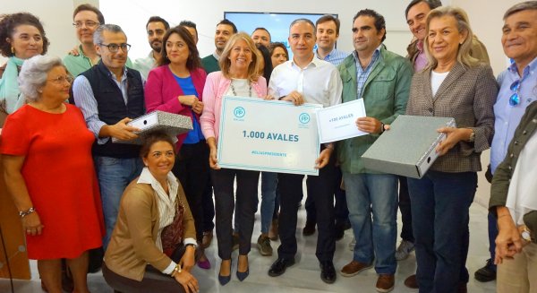 El PP de Marbella respalda con más de 1.100 avales la candidatura de Elías Bendodo