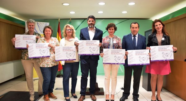 La Junta reforzará las campañas del IAM para llegar a mujeres extranjeras de habla no hispana