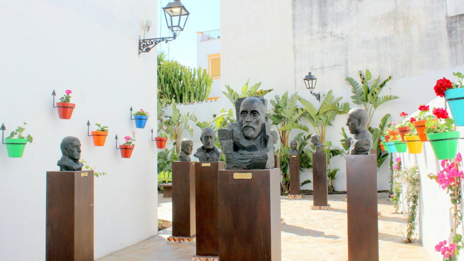 Estepona crea el ‘Jardín de los Poetas Andaluces’ dentro del proyecto de mejora del centro urbano