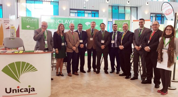 Unicaja respalda las Jornadas Técnicas de Cultivos Tropicales celebradas en Málaga