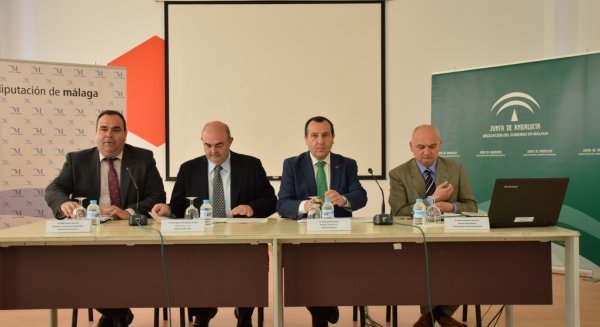 La Junta anima a los ayuntamientos a profundizar las gestiones en transparencia