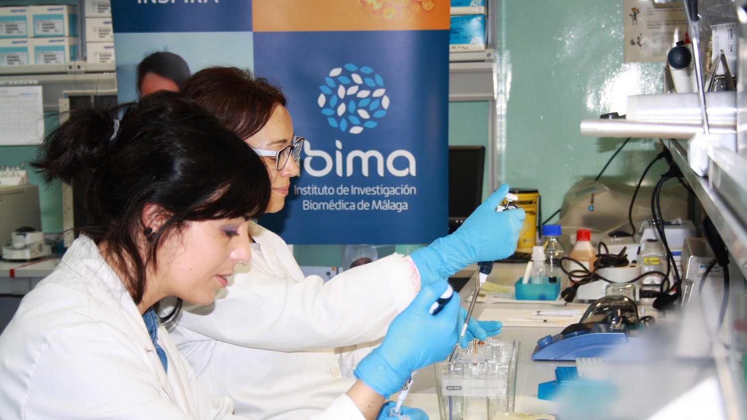 El Instituto de Salud Carlos III se reúne con investigadores del Instituto de Investigación Biomédica de Málaga