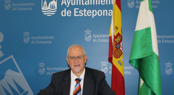 Estepona adjudica el servicio de ayuda a domicilio, que mejora las prestaciones para los usuarios