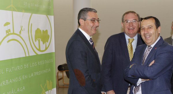 Más de 60.000 toneladas de envases, vidrio y papel se recogen al año en la provincia