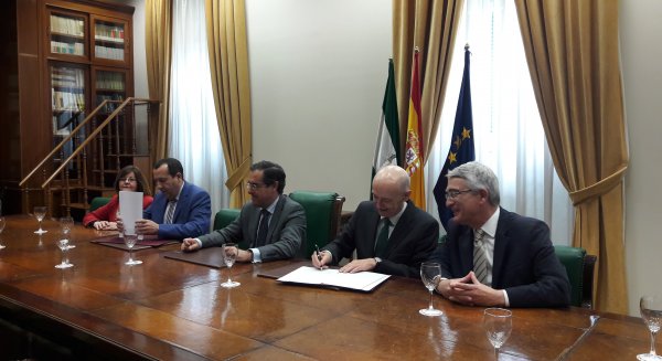 El Gobierno cede a la Junta de Andalucía el edificio de la antigua sede de la Demarcación de Costas