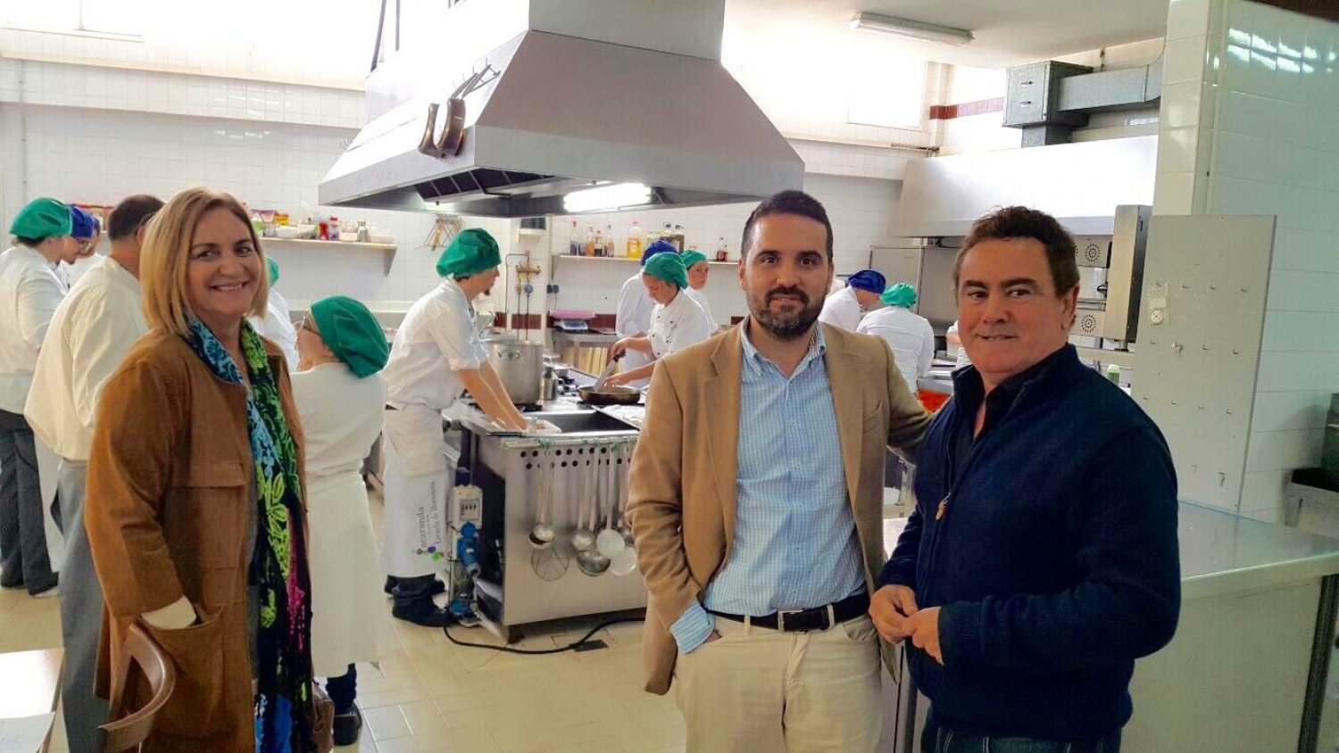 El instituto de Hostelería Jacaranda recibe su placa de ‘Sabor a Málaga’