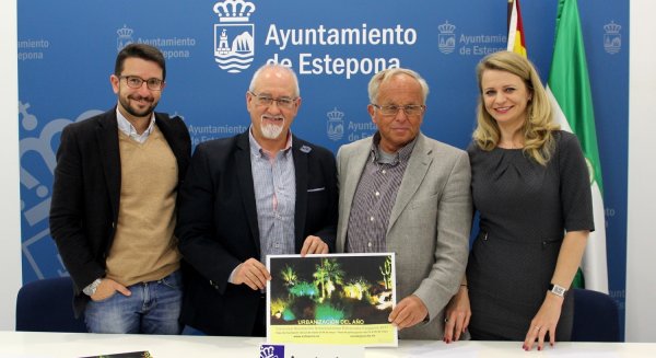 Estepona premiará a la urbanización mejor ornamentada en la primera edición de AVEDE