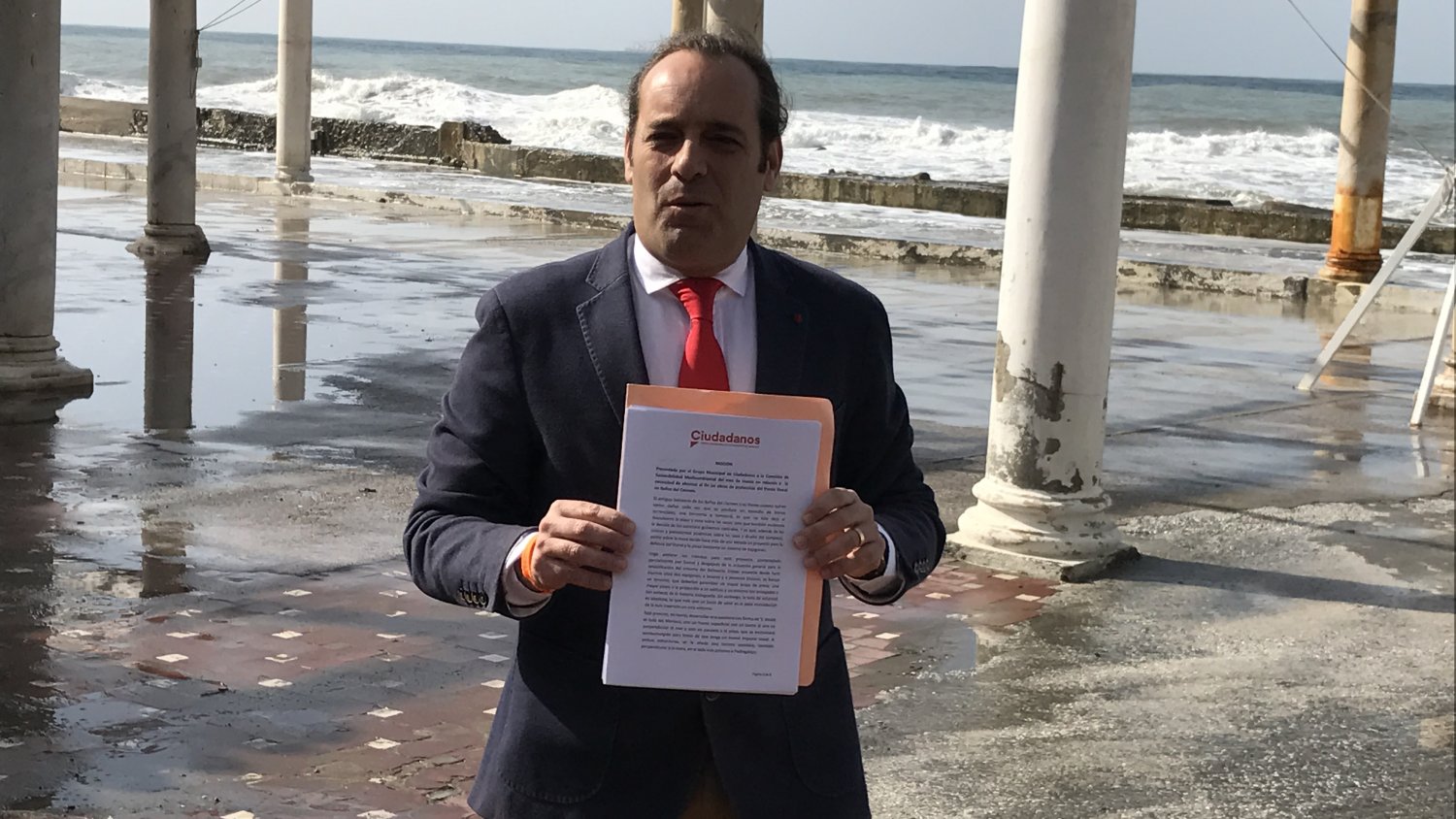 Ciudadanos exige que Costas acometa los tres espigones pendientes en Baños del Carmen