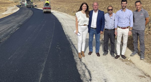 Antequera invierte 36.000 euros en el arreglo del vial que une las pedanías de La Joya y La Higuera