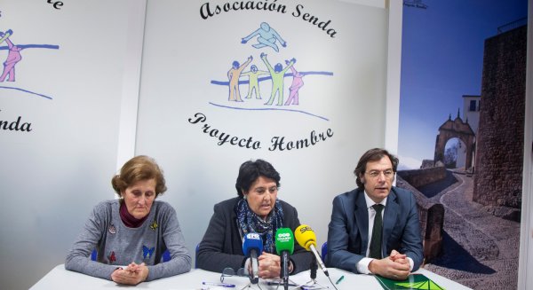 Unicaja Ronda respalda la labor de la Asociación Senda en su ayuda a la rehabilitación de personas con adicciones