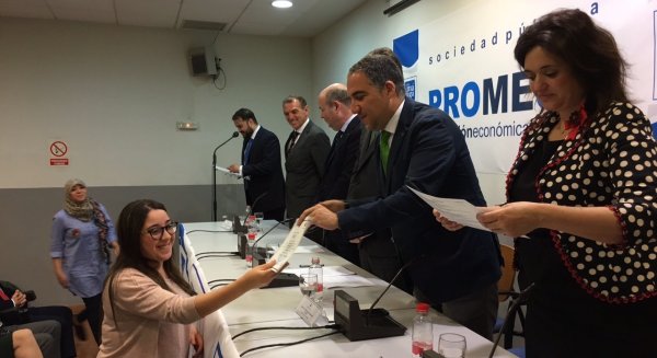Bendodo destaca la labor de la Escuela de Hostelería de Melilla, que ha permitido la formación de 900 personas