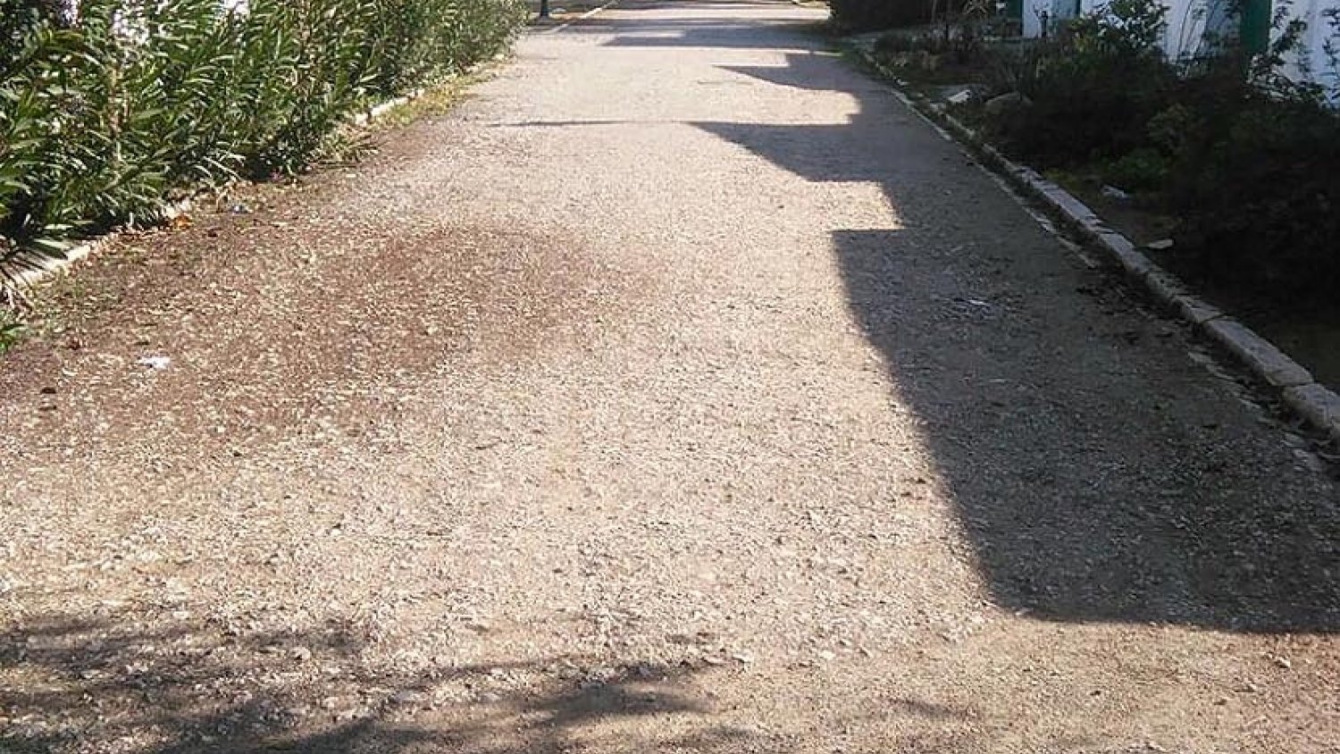 Antequera invierte 14.000 euros en mejorar 1.500 metros de calles en el anejo de Los Llanos