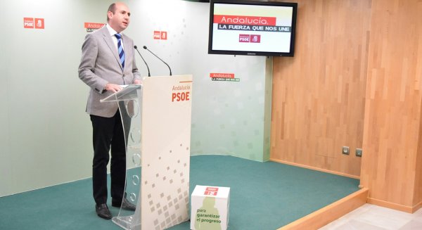 El PSOE acusa a Bendodo de “autoavalarse” candidato a la alcaldía de Málaga sin el apoyo de Francisco de la Torre