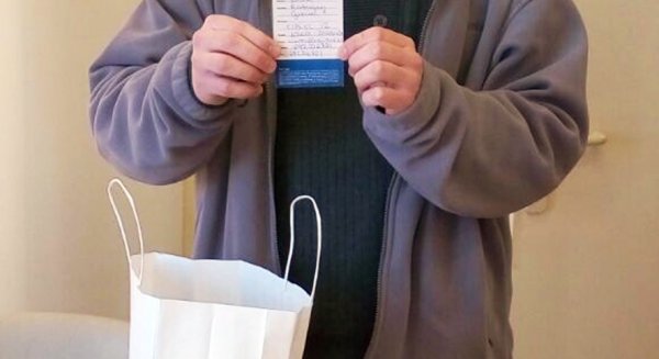 Lucía Rodríguez García, ganadora en el sorteo del mes de febrero de la promoción de Tarjeta Destino Antequera