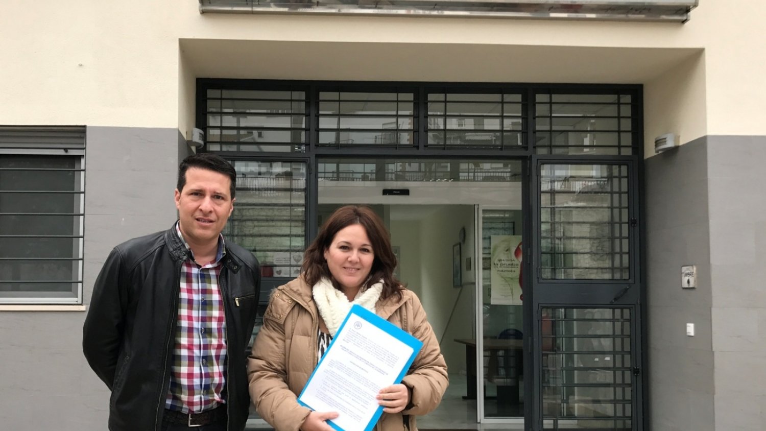 El PP de Vélez insta a la Junta a ampliar las consultas de Pediatría y cubrir las bajas en la Axarquía