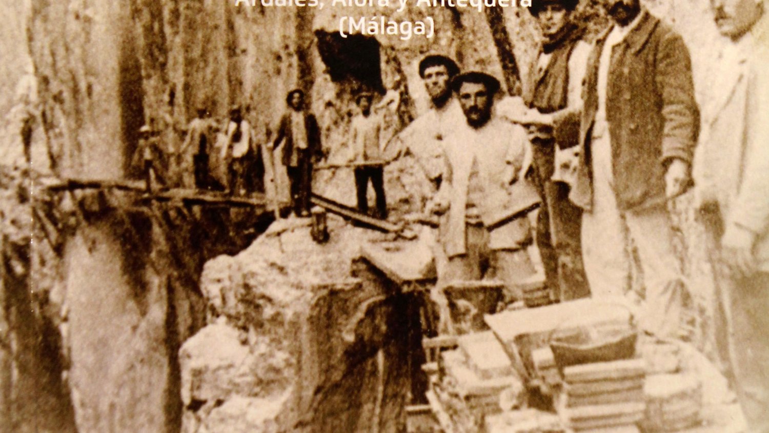 Una guía ofrece información histórica y de los recursos naturales del Desfiladero de los Gaitanes y el Caminito del Rey