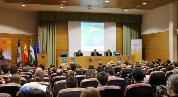 Juristas, diplomáticos y políticos debaten sobre el Brexit y Gibraltar en unas jornadas de la UMA