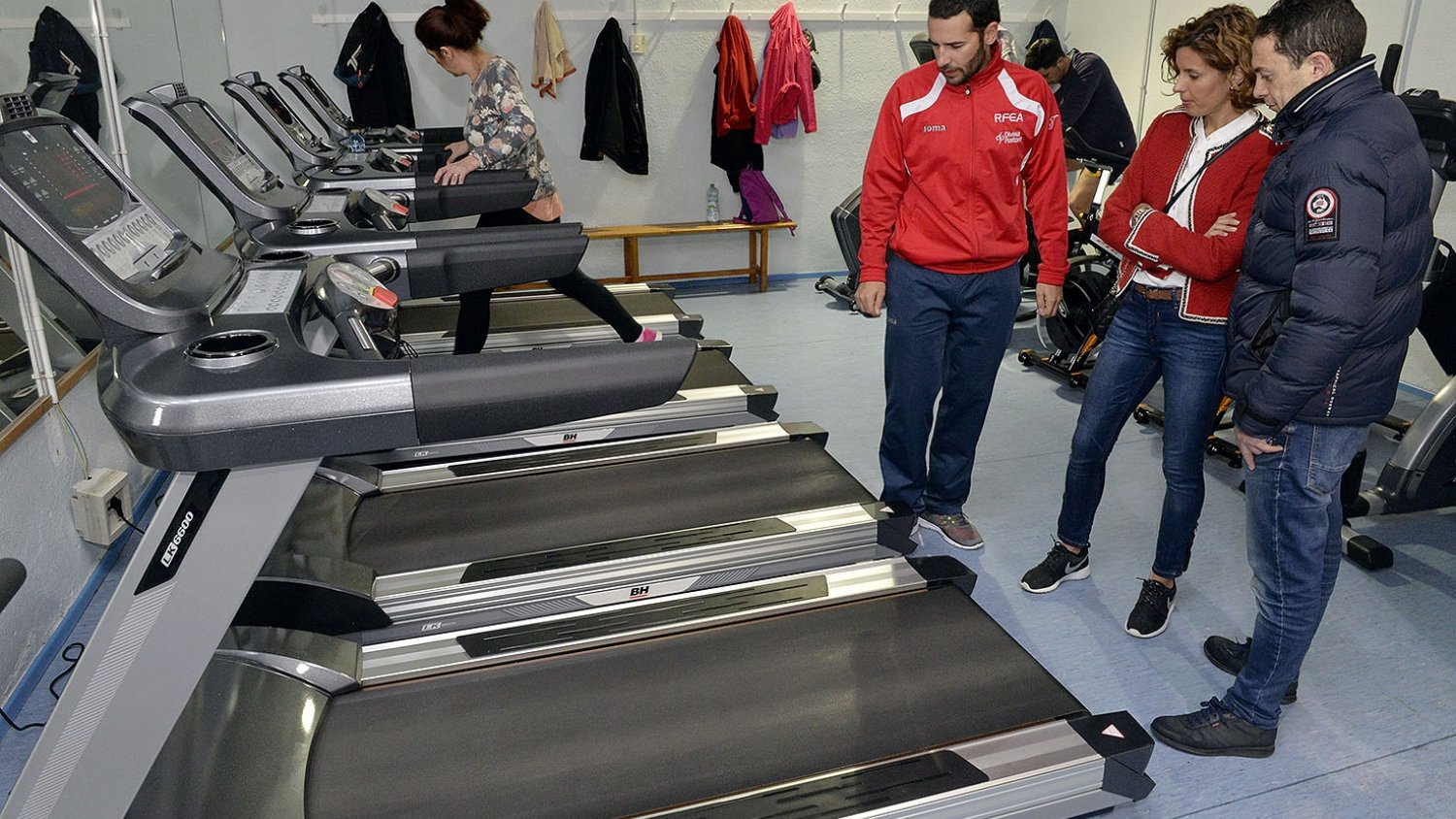 Antequera invierte 30.000 euros en renovar la sala cardiovascular del gimnasio del Pabellón Fernando Argüelles