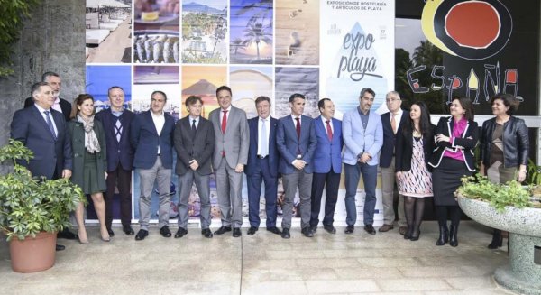 Empresarios de playas abordarán una inversión superior a los 100 millones de euros en reformas de chiringuitos