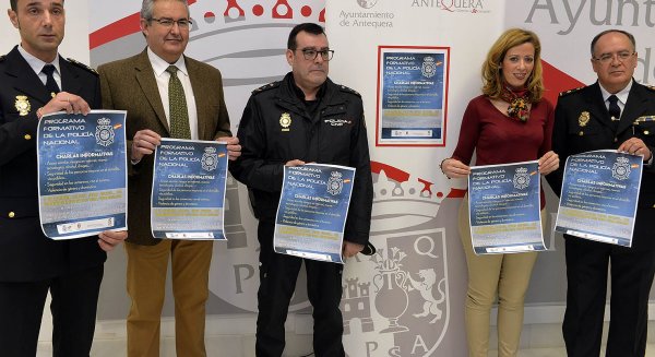 Antequera y el Cuerpo Nacional de Policía impulsan el desarrollo de charlas formativas a colectivos