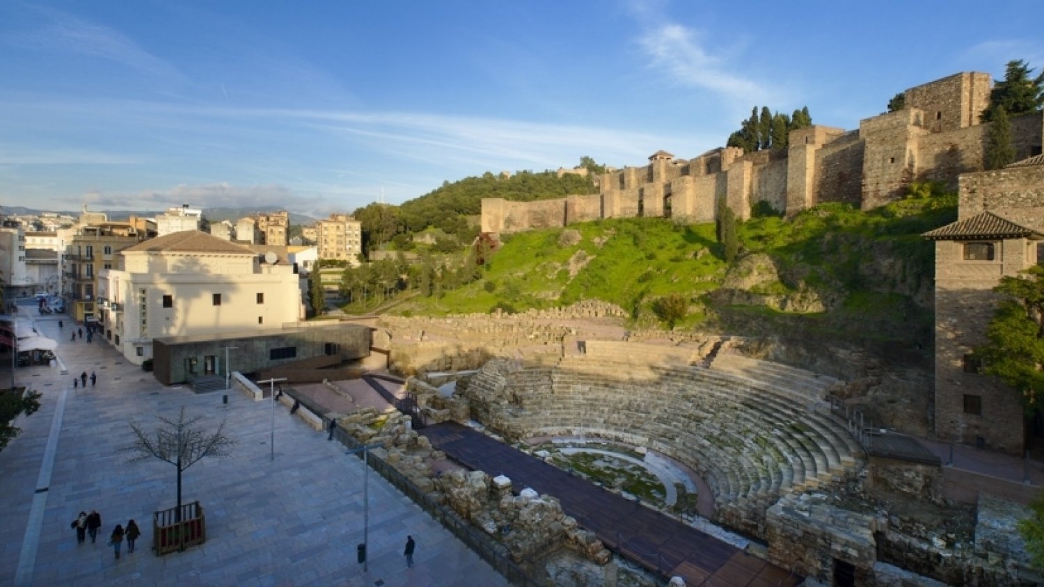 Málaga puso en marcha en 2016 un total de 283 acciones promocionales para presentar su oferta turística