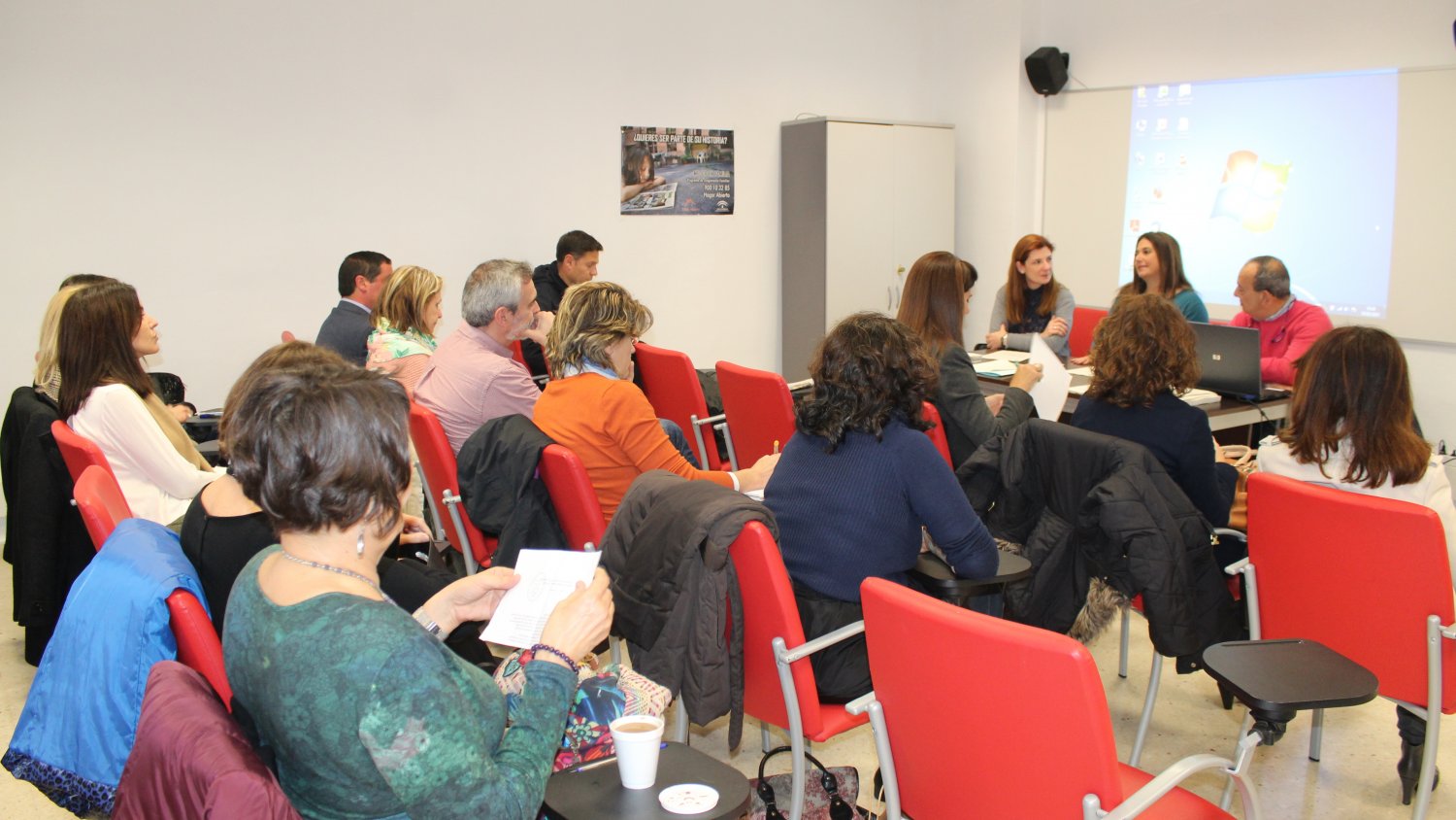 Mijas celebra la primera Comisión de Violencia de Género del año destacando la colaboración de Cruz Roja
