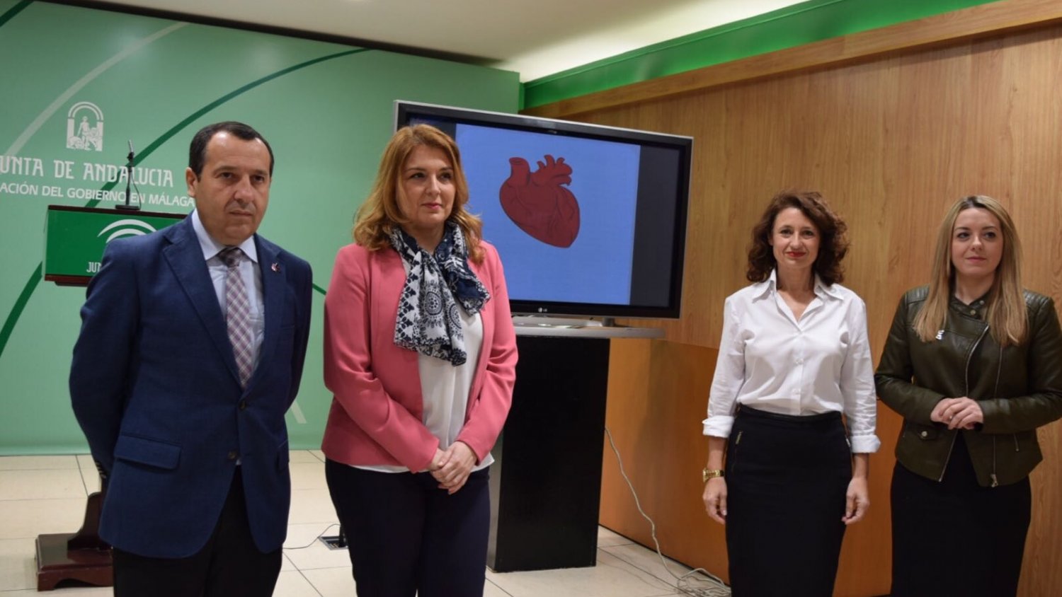 La Junta se dirige a la juventud con la campaña 'El amor no duele' para desmontar los mitos del amor romántico
