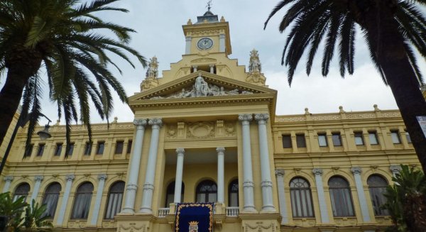 La Oficina del Derecho a la Vivienda asesorará en la solicitud para la eliminación de cláusulas suelo