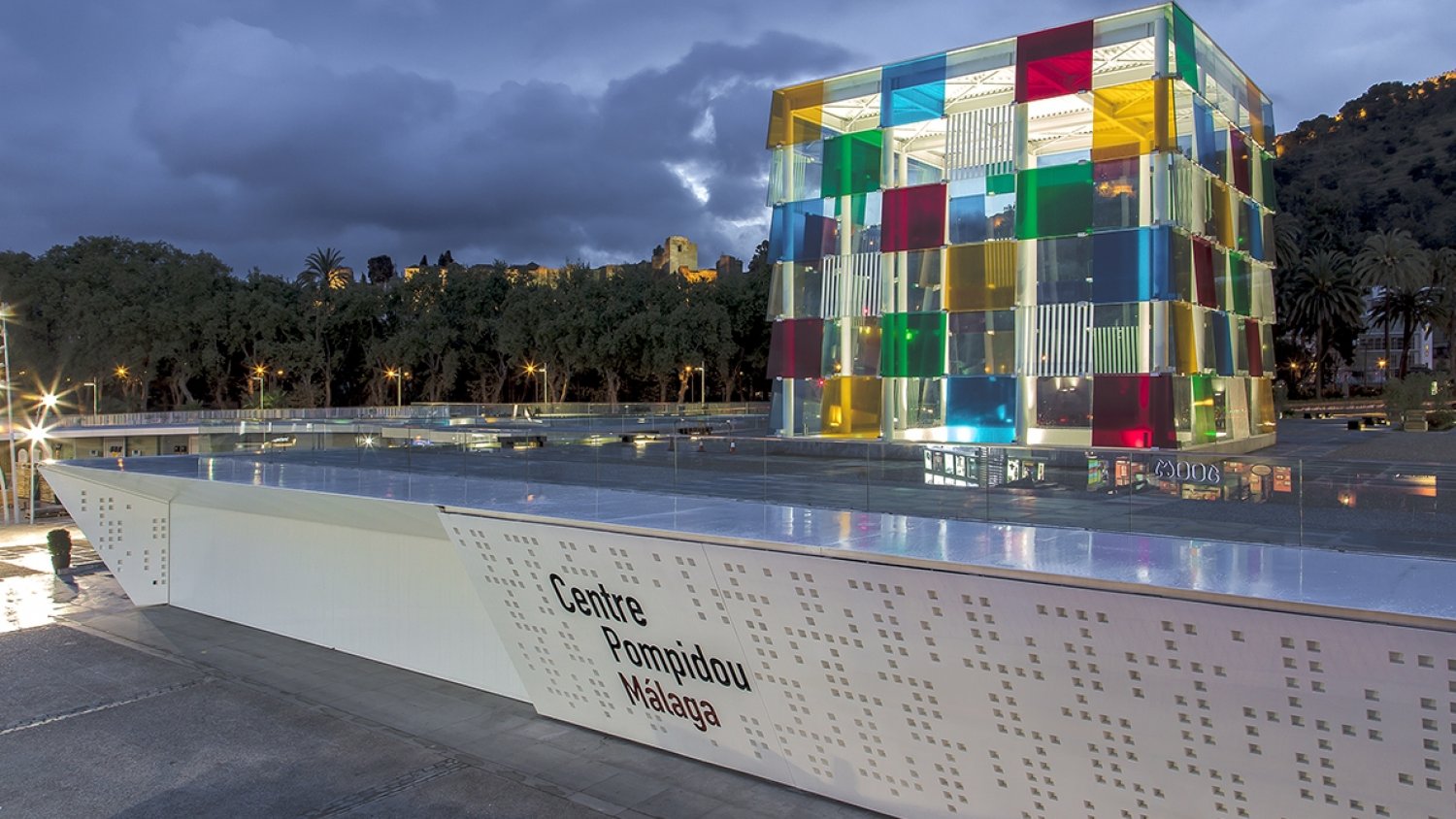 Danza y literatura se fusionan en el Centre Pompidou Málaga de la mano de Nieves Rosales y Pablo Bujalance