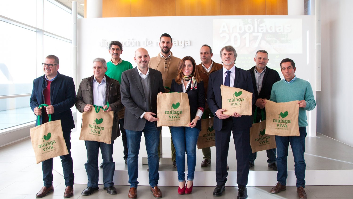 La Fundación Unicaja y la Diputación de Málaga reanudan la plantación de árboles en áreas degradadas