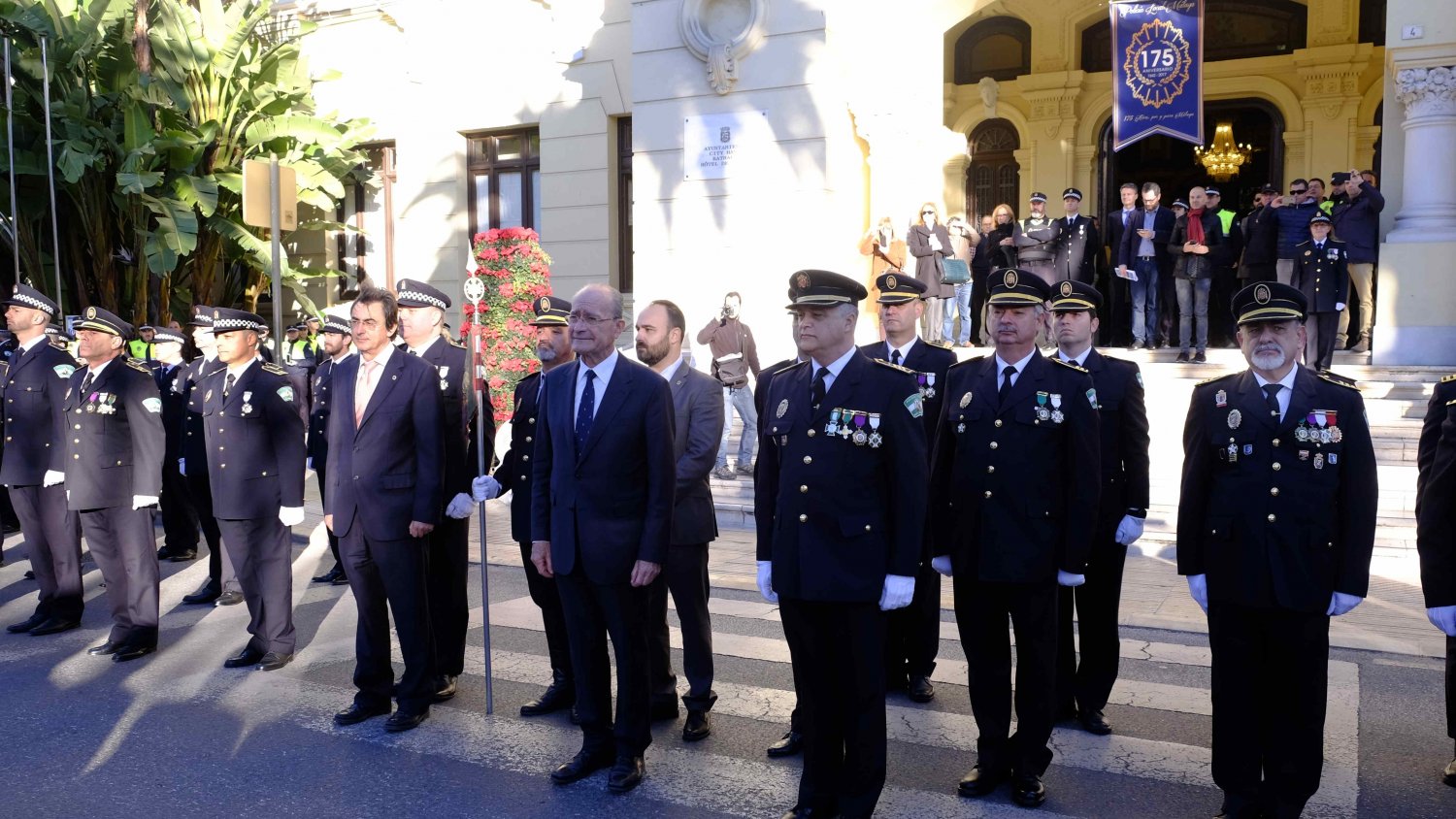 De la Torre inaugura los actos oficiales del 175 aniversario de la Policía Local de Málaga