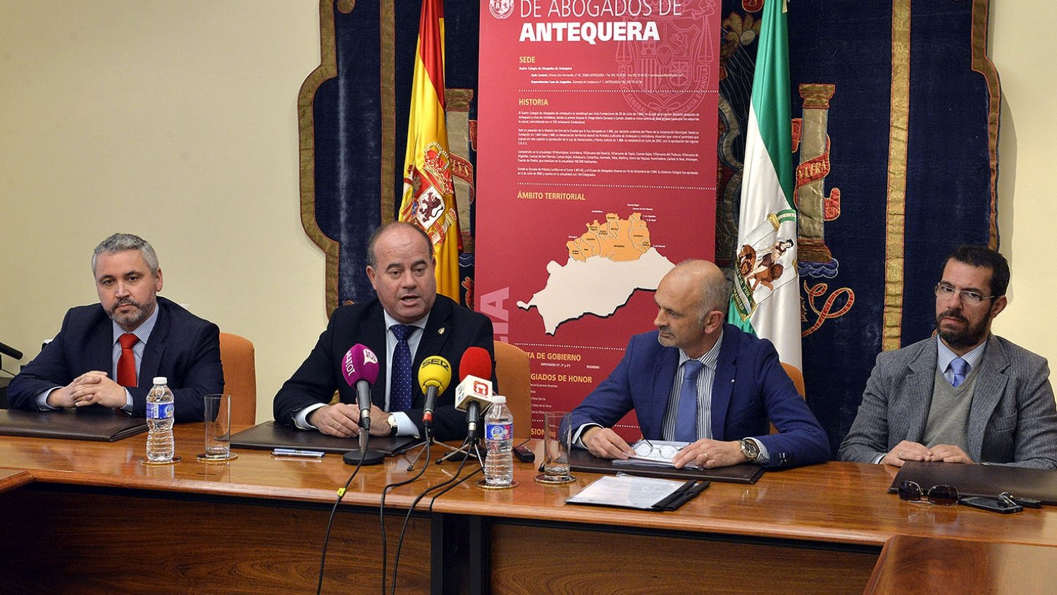 Antequera y el Decano del Colegio de Abogados rubrican un convenio de colaboración para los afectados por hipotecas con cláusulas suelo