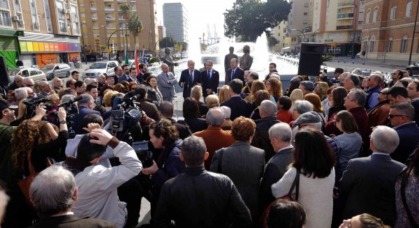 Un grupo escultórico en bronce de Pimentel recuerda a Bernardo de Gálvez y su familia en la Fuente de las Américas