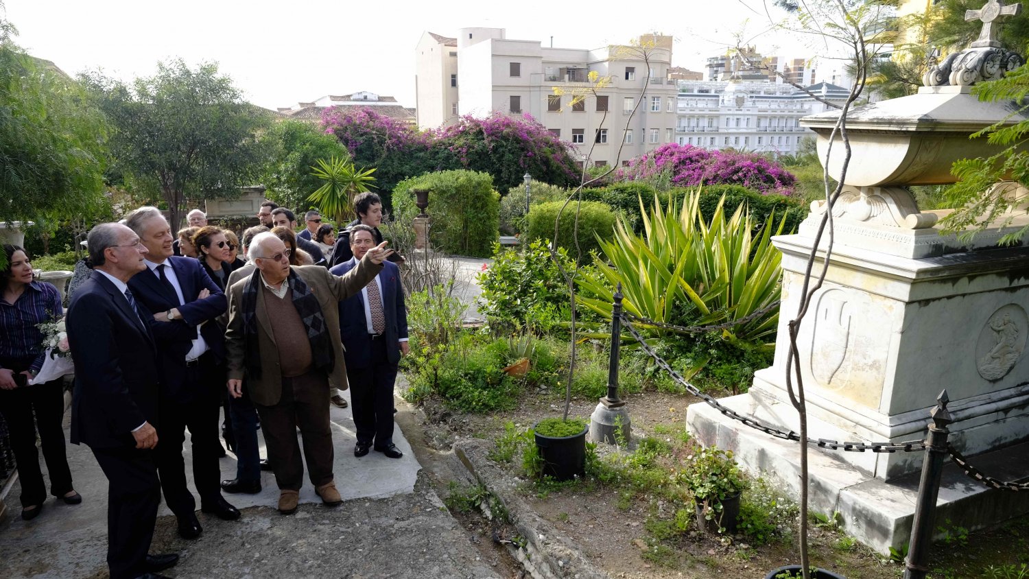 Málaga mejorará los muros y taludes del cementerio inglés con una inversión cercana a 100.000 euros