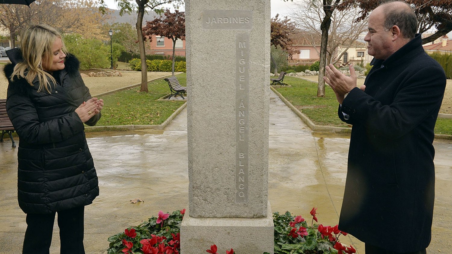 Antequera dedica un monolito a la figura de Miguel Ángel Blanco