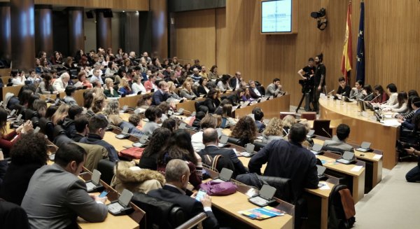 Dos niñas malagueñas participan en la Comisión de derechos de la Infancia del Congreso