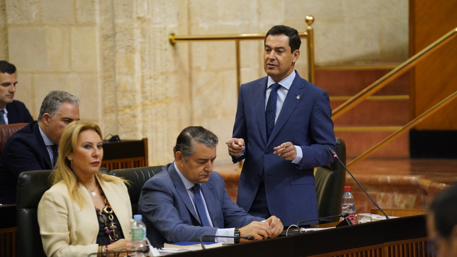 Moreno avanza que 57 de cada 100 euros de los Presupuestos para 2023 estarán destinados a gasto social