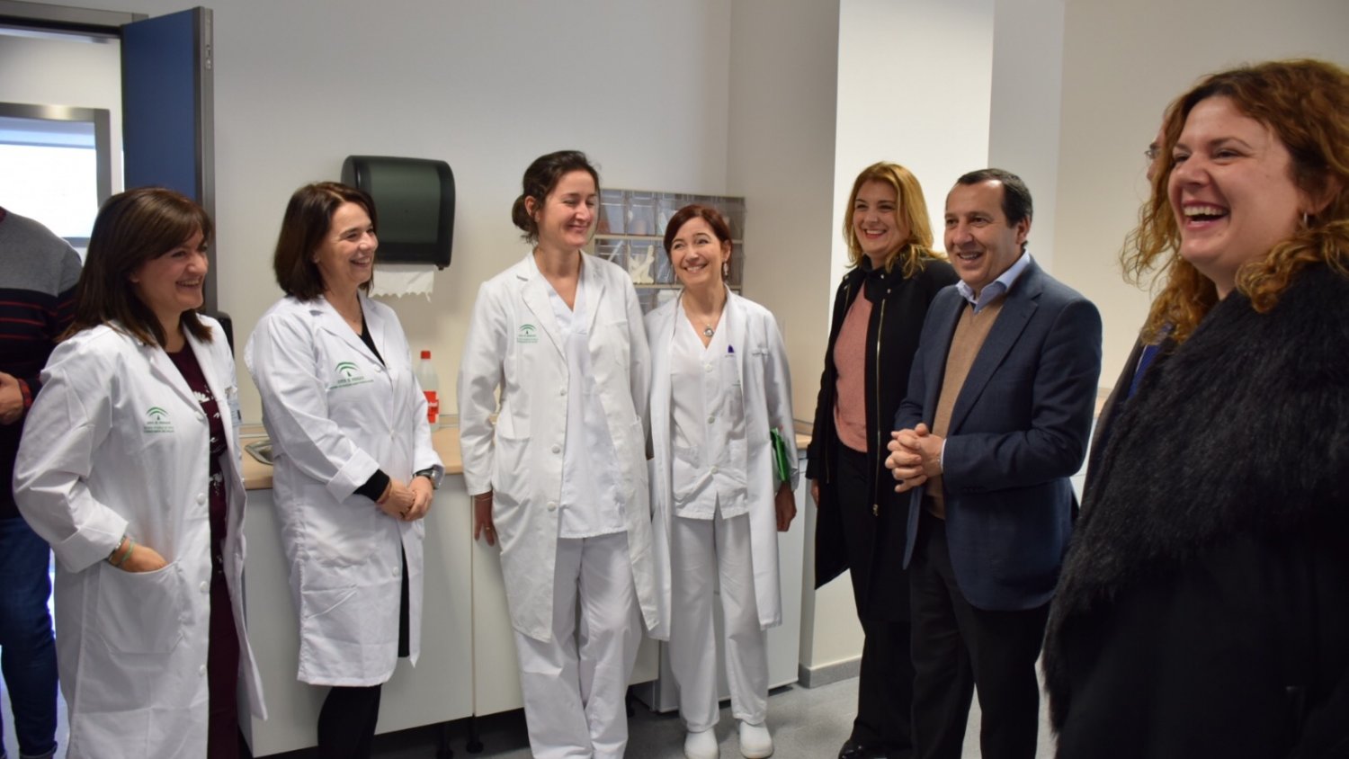 El nuevo Hospital de la Serranía atiende a un total de 82 pacientes en su primer día de actividad en consultas externas