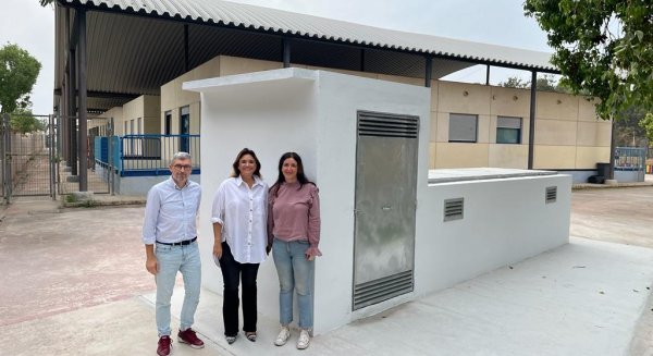 Torremolinos reconstruye el muro del colegio Benyamina y el aljibe del colegio San Miguel