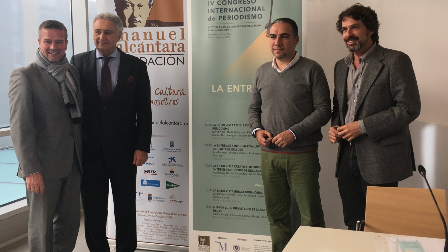Figuras del periodismo analizan el género de la entrevista en el Congreso Internacional Manuel Alcántara