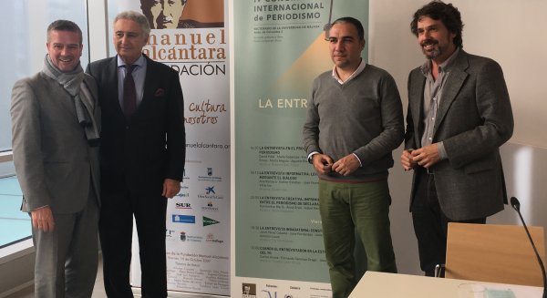 Figuras del periodismo analizan el género de la entrevista en el Congreso Internacional Manuel Alcántara