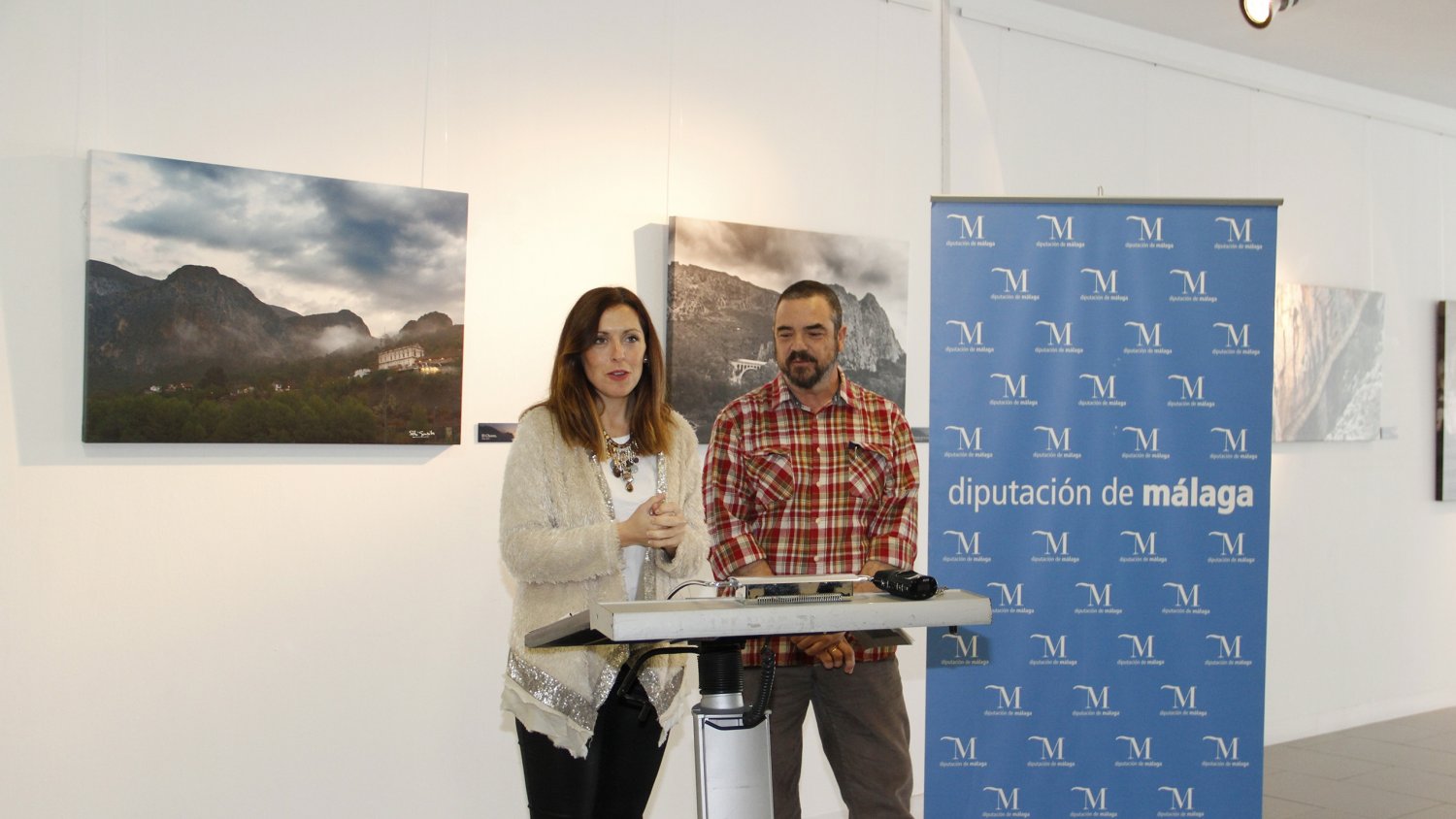 Una veintena de fotografías retratan los parajes del entorno del Caminito del Rey a través del objetivo de Sebastián González