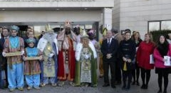 El alcalde de Antequera preside la recepción oficial de los Reyes Magos