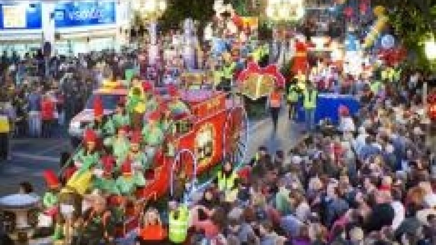 Torremolinos pone fin a la programación navideña con la Cabalgata de Reyes Magos