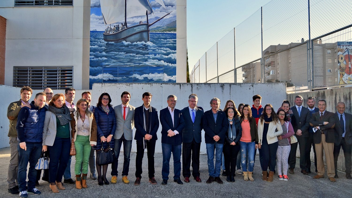 La Ruta de Murales Artísticos suma una obra hiperrealista inspirada en los símbolos del escudo de Estepona